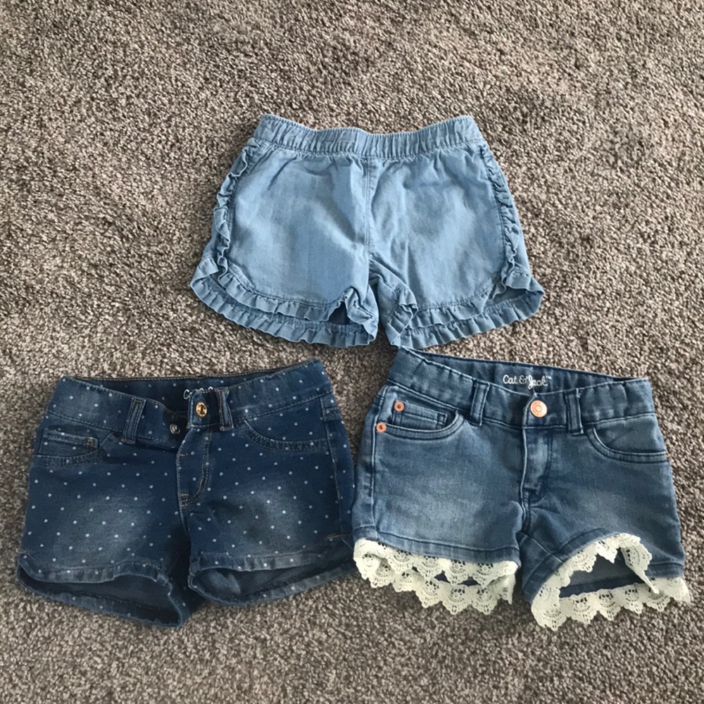 3 pack bundle Carter/ Cat and Jack shorts
